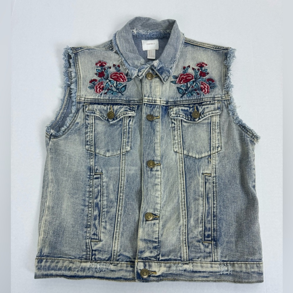 Forever 21
Jean Vest - Picture 5 of 11
